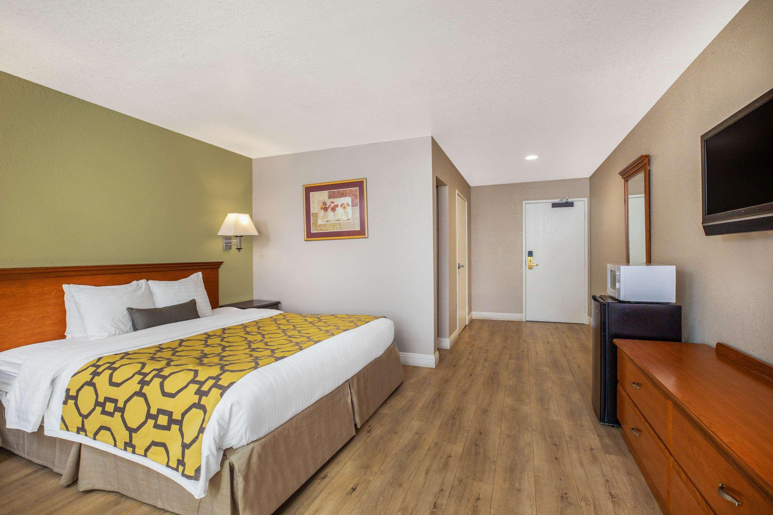 Hotel Baymont By Wyndham Tehachapi Exteriér fotografie