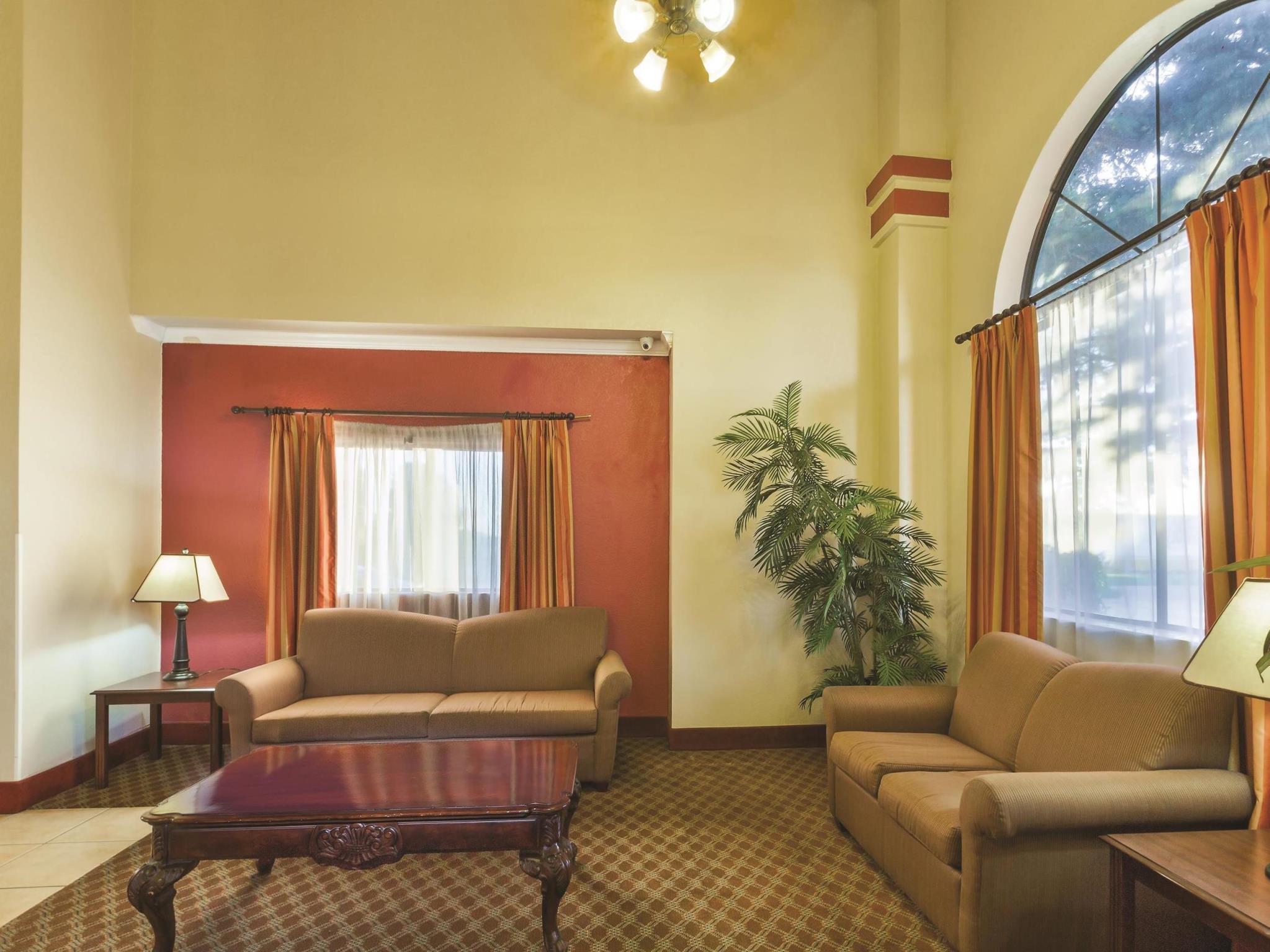 Hotel Baymont By Wyndham Tehachapi Exteriér fotografie